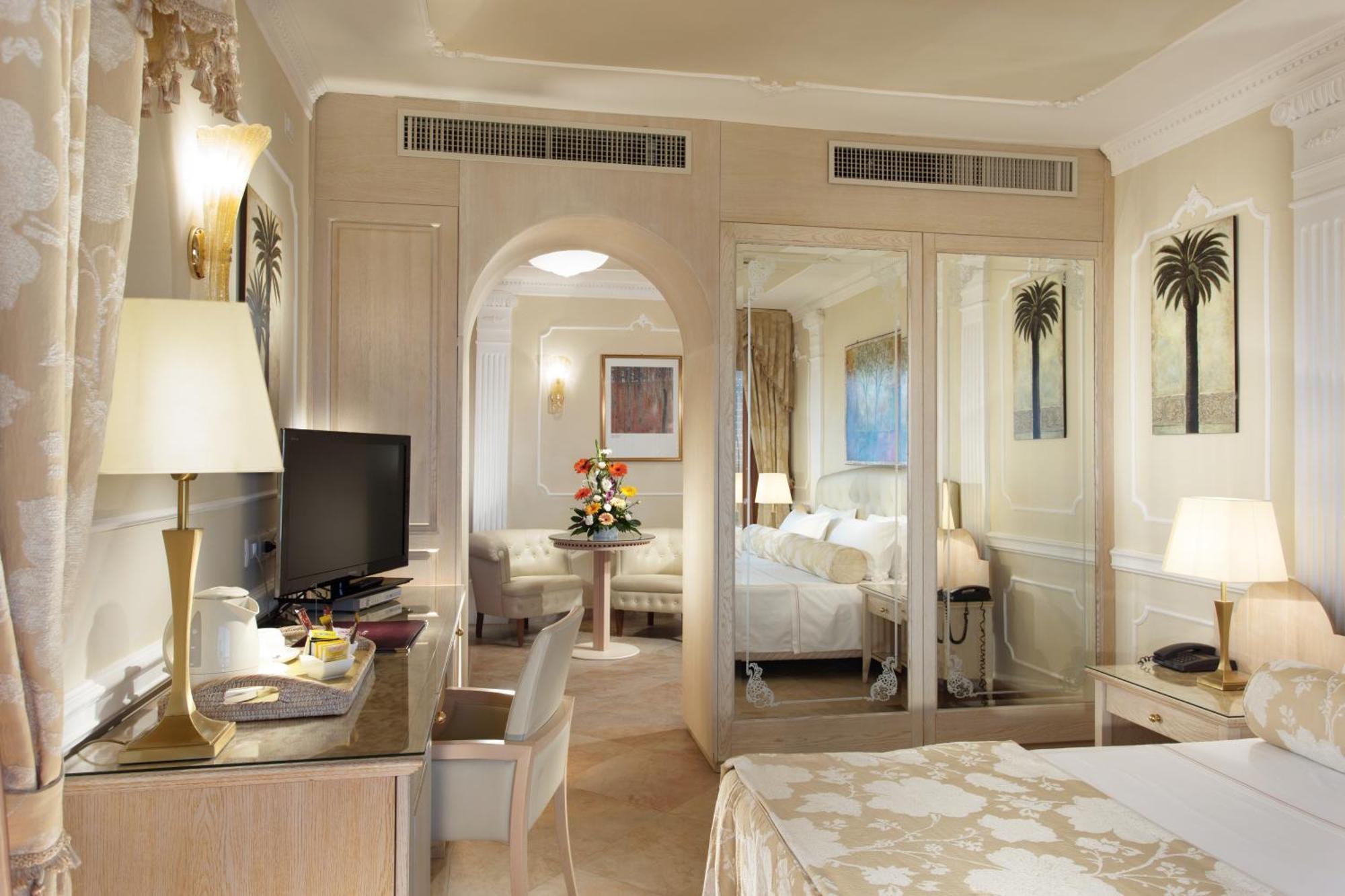 Hotel Gambrinus تّشيرفييا المظهر الخارجي الصورة